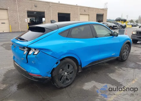 2022 Ford Mustang Mach-E California Route 1 из США, поврежденный, VIN 3FMTK2R71NMA40722